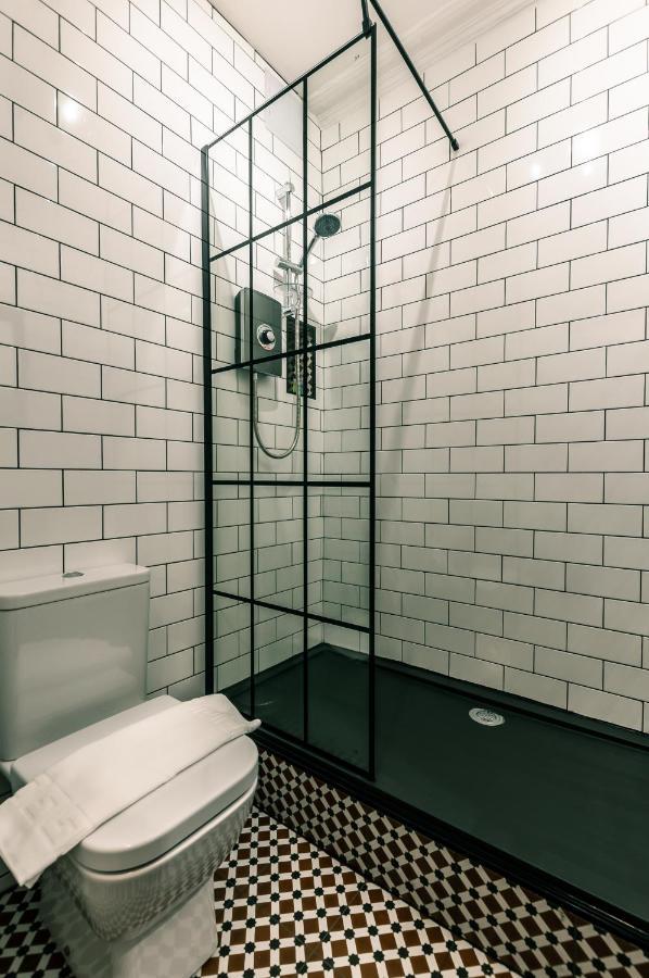 Writer'S Apartment Единбург Екстер'єр фото