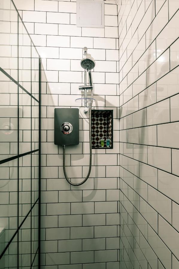 Writer'S Apartment Единбург Екстер'єр фото