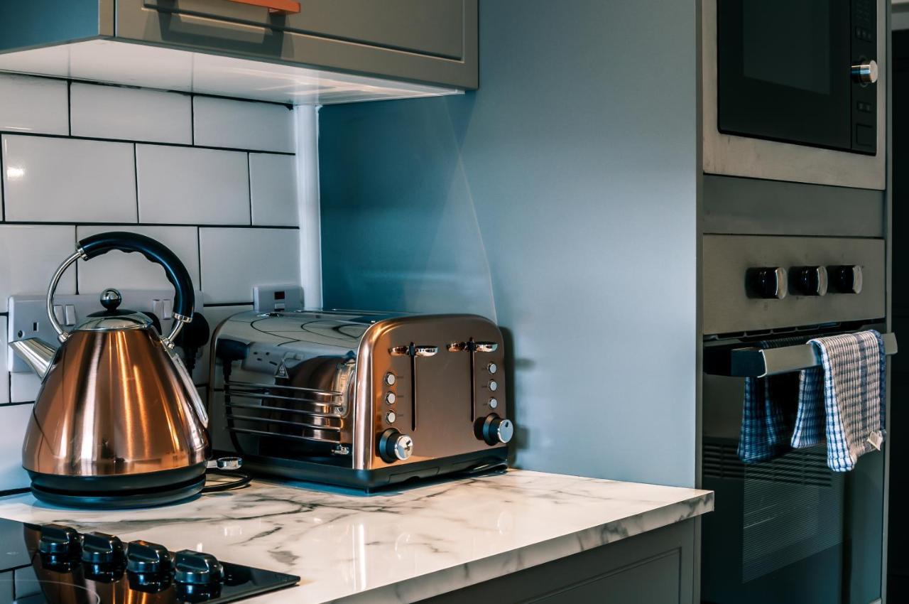 Writer'S Apartment Единбург Екстер'єр фото